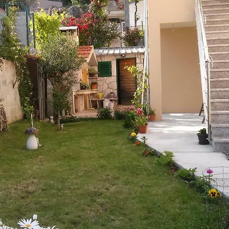 Apartments Anaivana โตรกีร์ ภายนอก รูปภาพ
