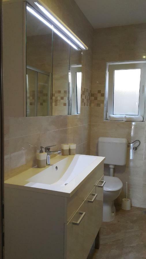 Apartments Anaivana โตรกีร์ ภายนอก รูปภาพ